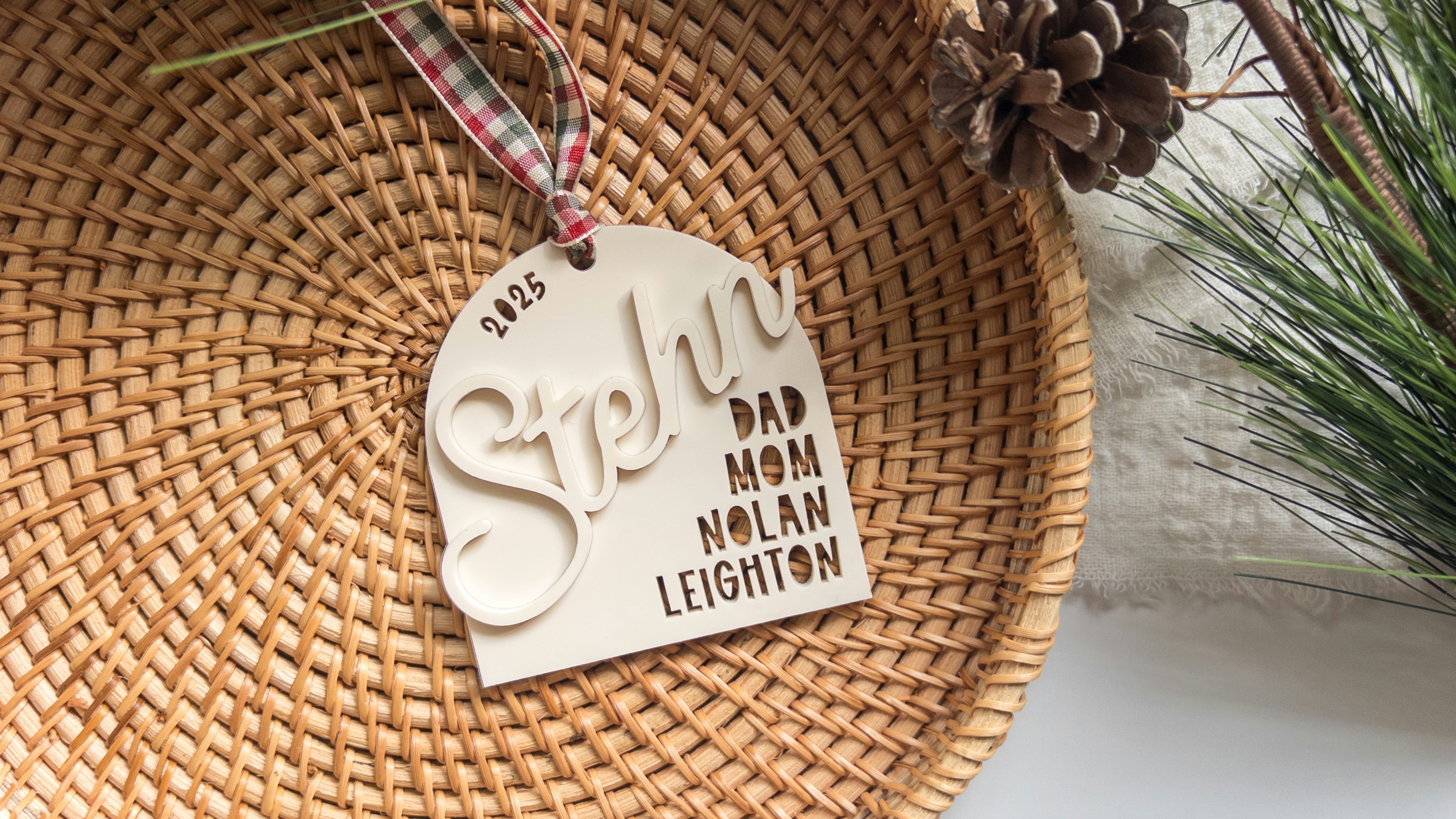Arch Family Name Ornament