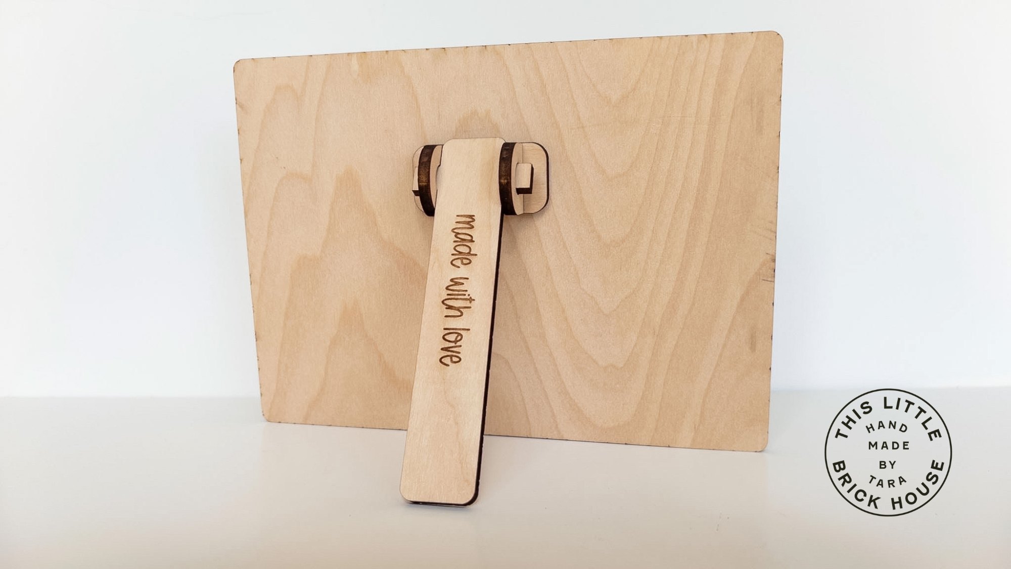 Parametric Kickstand/Easel Back