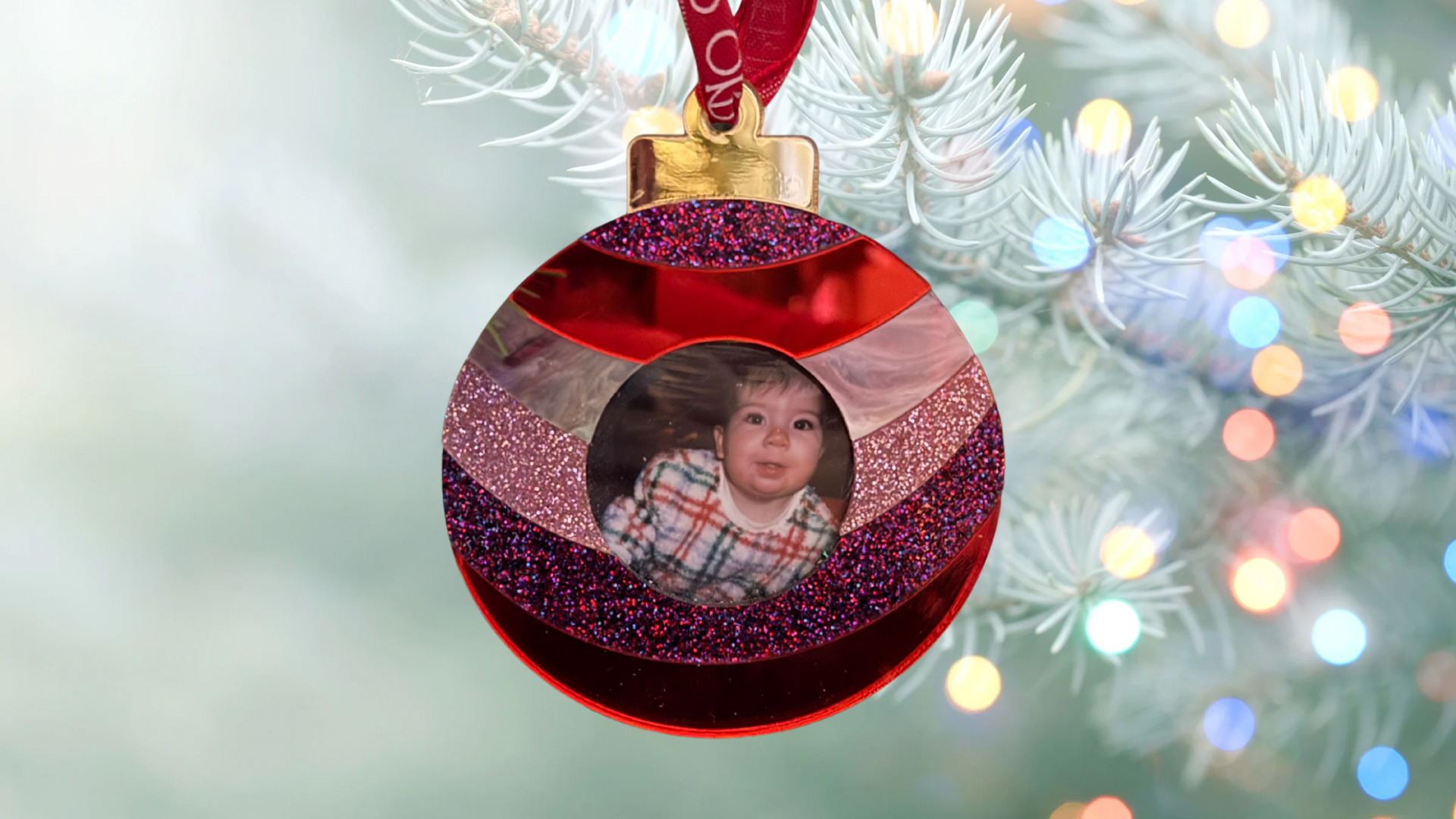 Christmas Ornament Frame