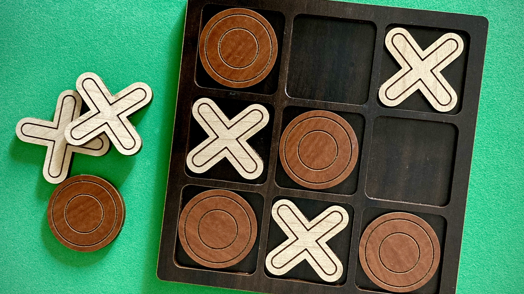 Tic-Tac-Toe Set