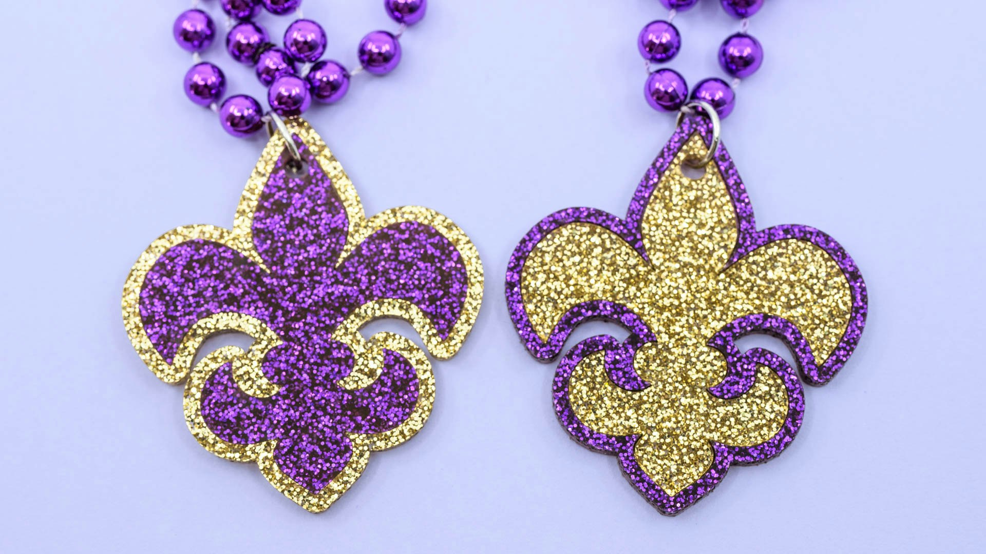 Fleur de Lis Inlay Charm ⚜️