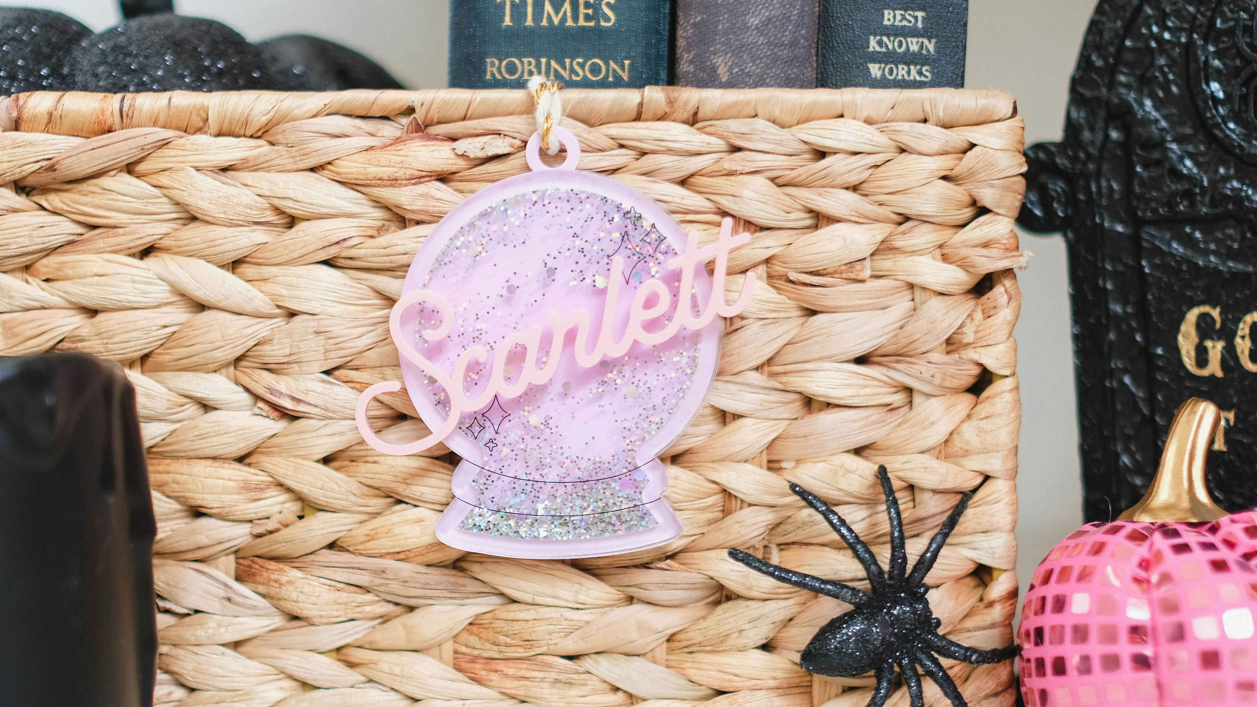 Crystal Ball Shaker Tag