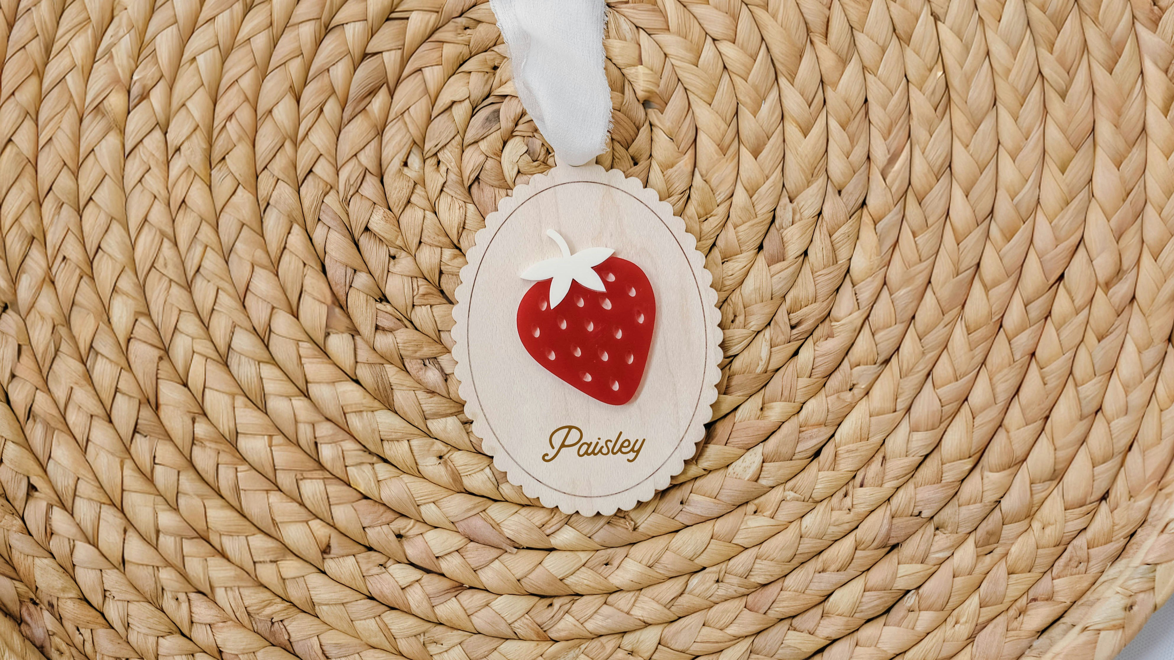 Scalloped Strawberry Tag