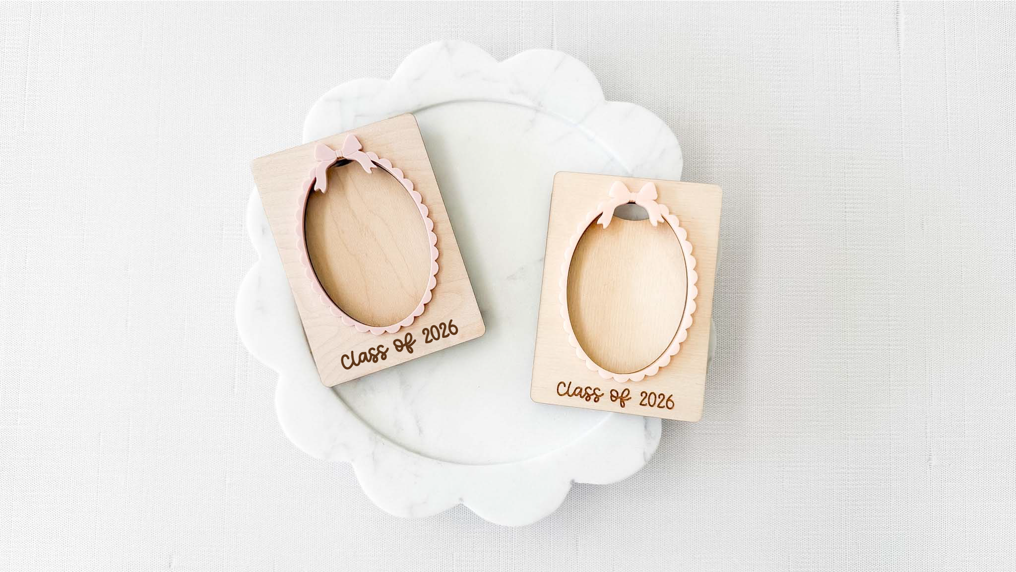 Fridge Frame Scalloped Bow