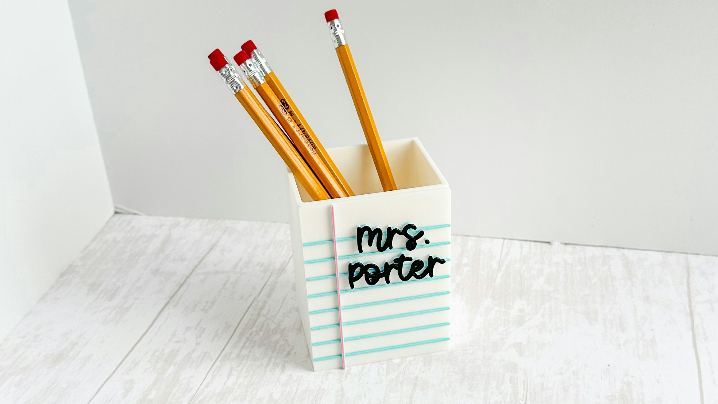 Lined Paper Pencil Holder 3D Print