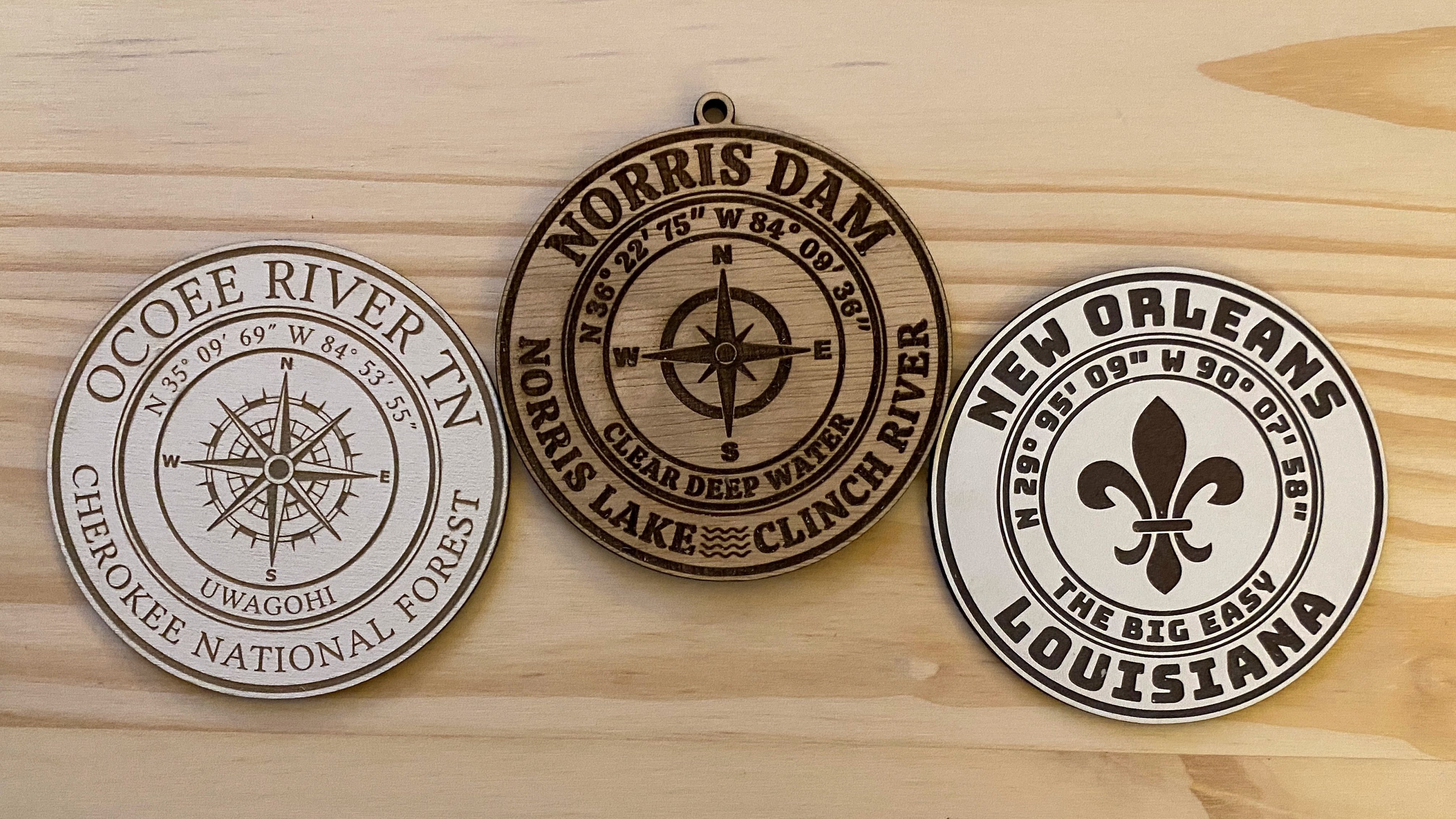 Compass Rose Sign/Hanger