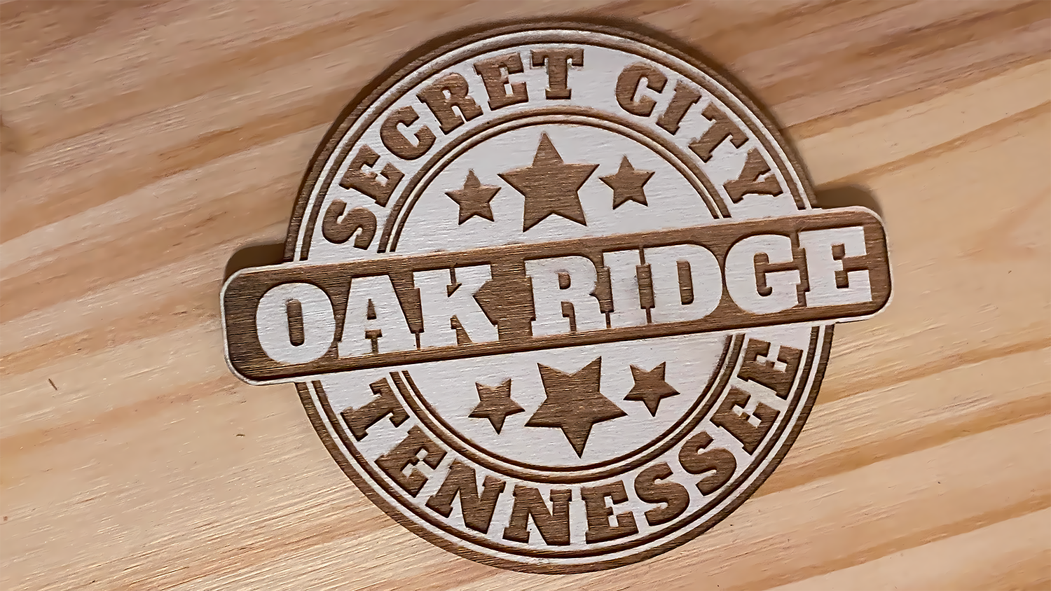Sign style ornament/badge/magnet