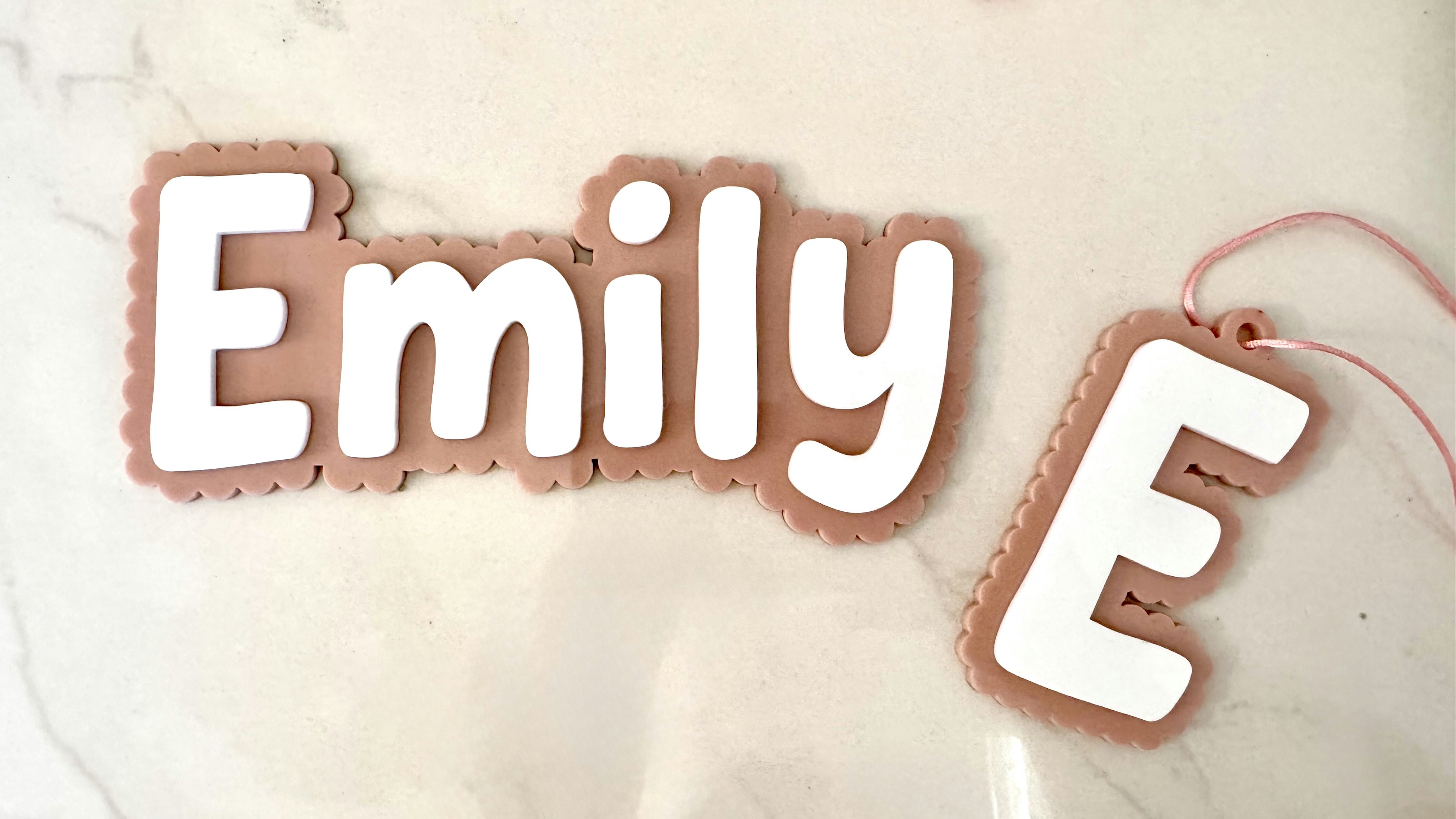 Scalloped Border With Letter