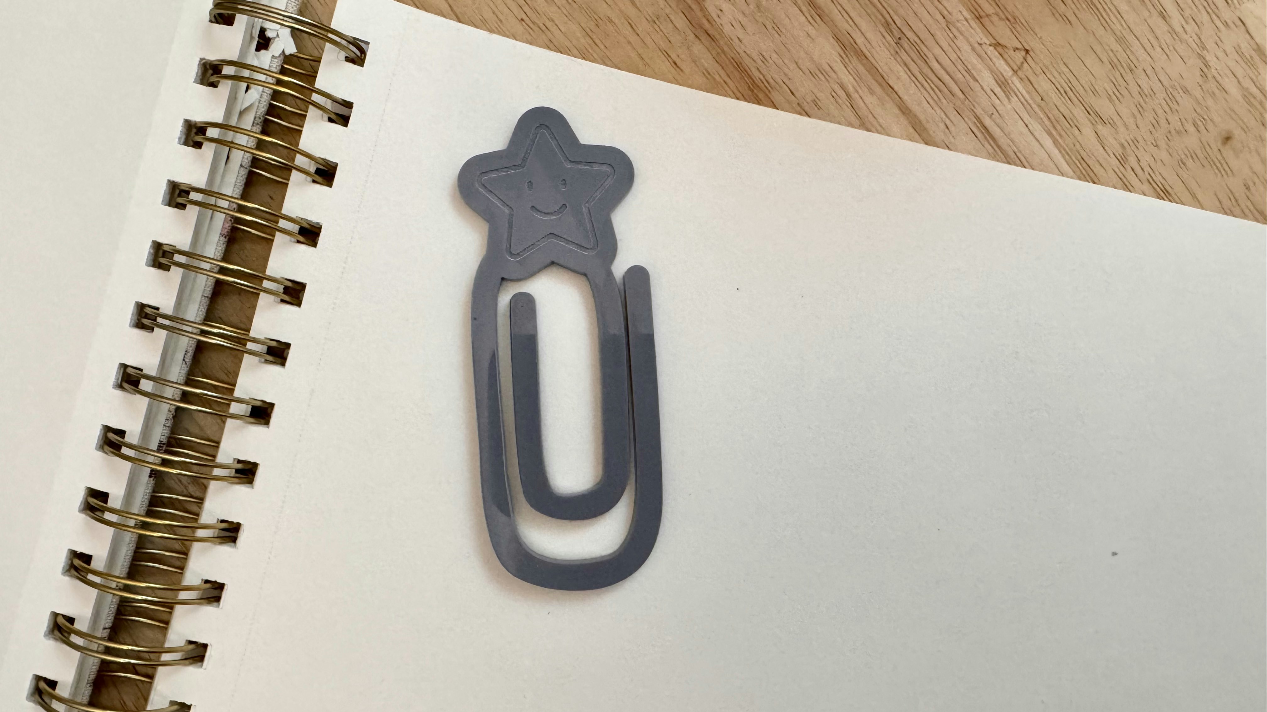 Emoji Paper Clip