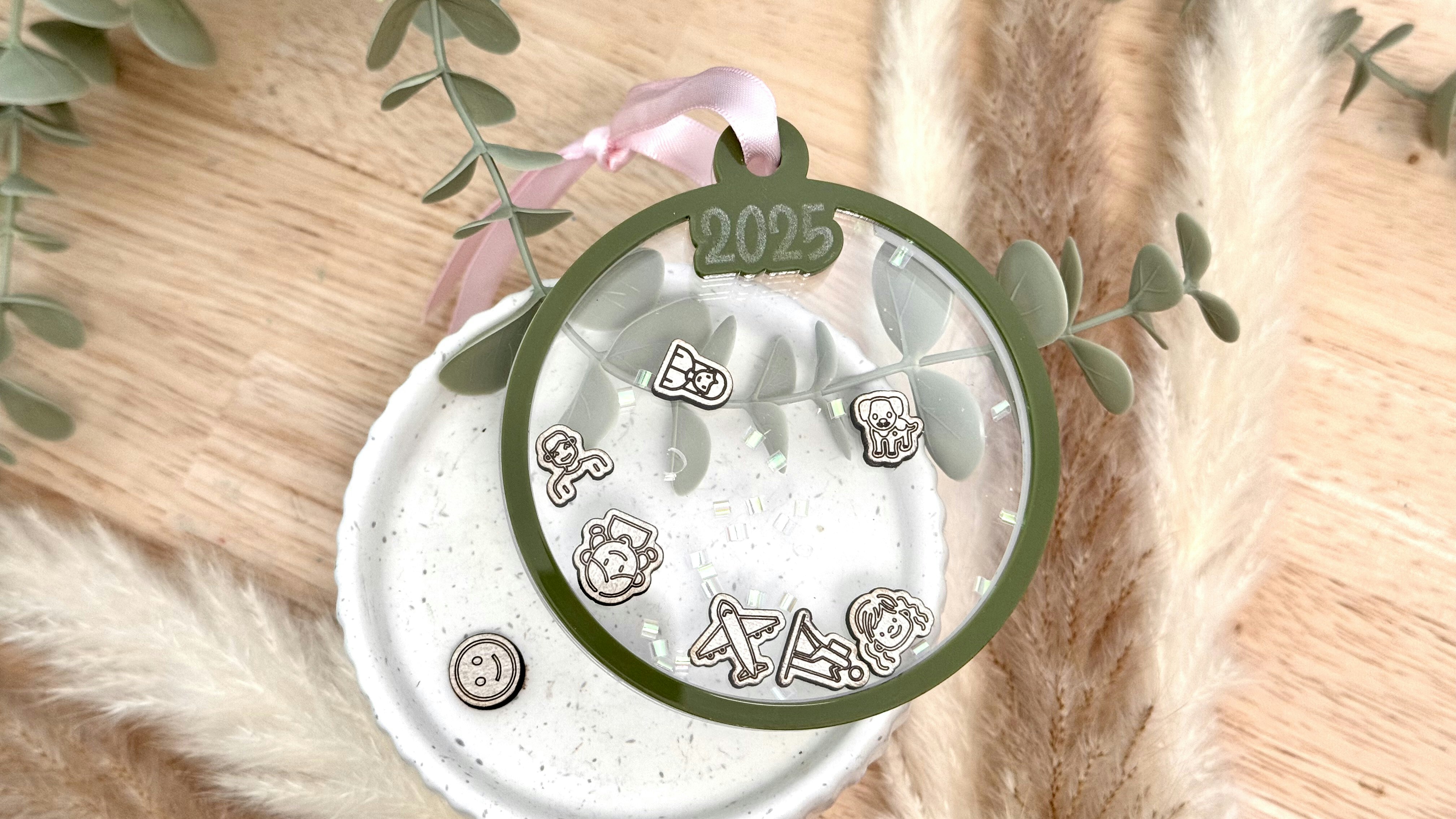 Family Ornament Shaker