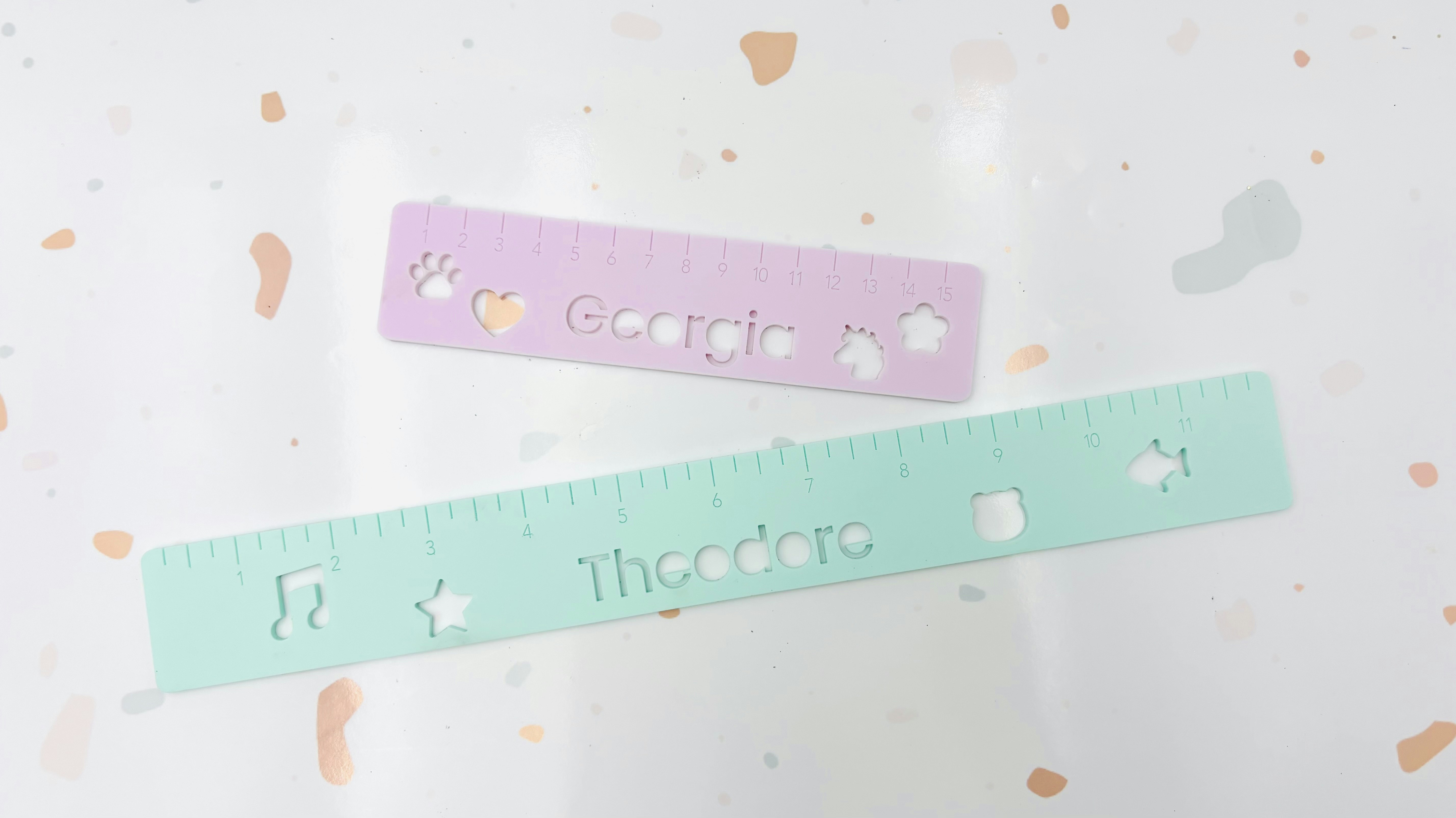 Ruler - Inches & Centimetres
