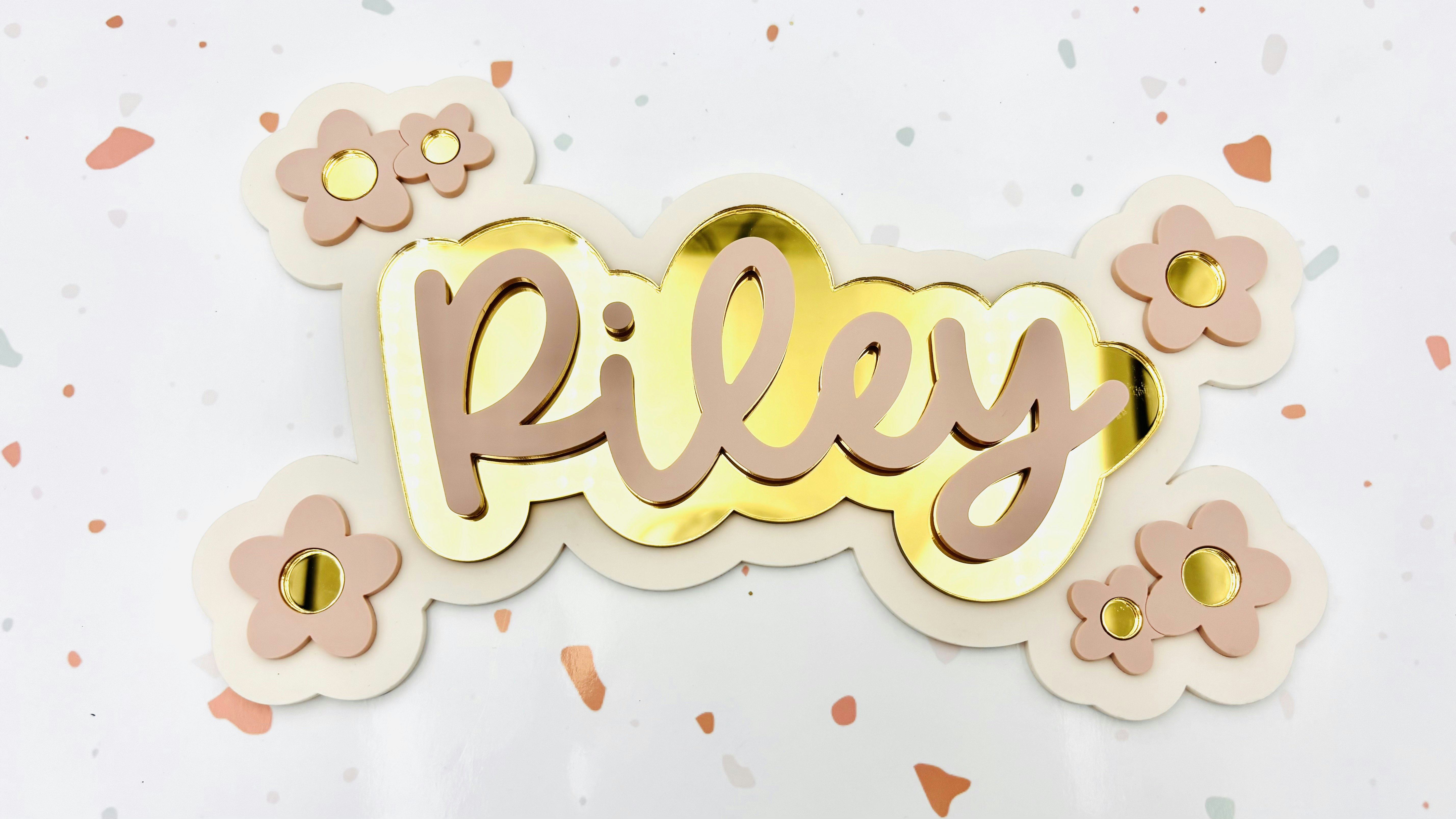 Daisy Layered Name Sign